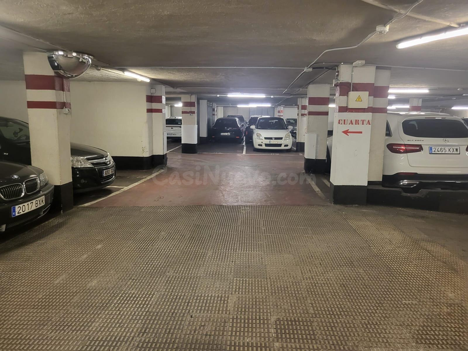 Garaje en venta en Calle General Eguía - foto 5