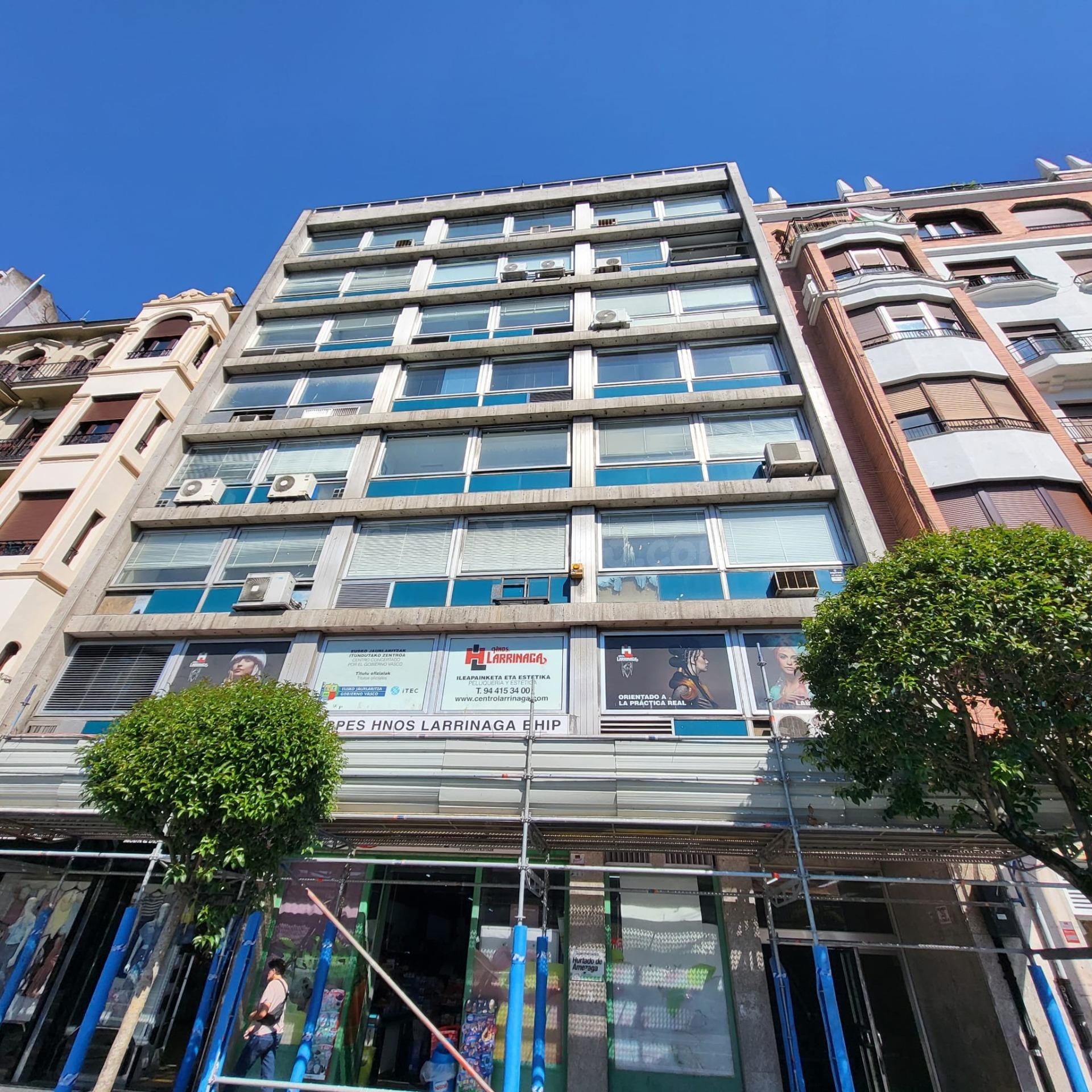 Oficinas reformadas en alquiler en Hurtado de Amézaga – Centro de Bilbao - foto 5