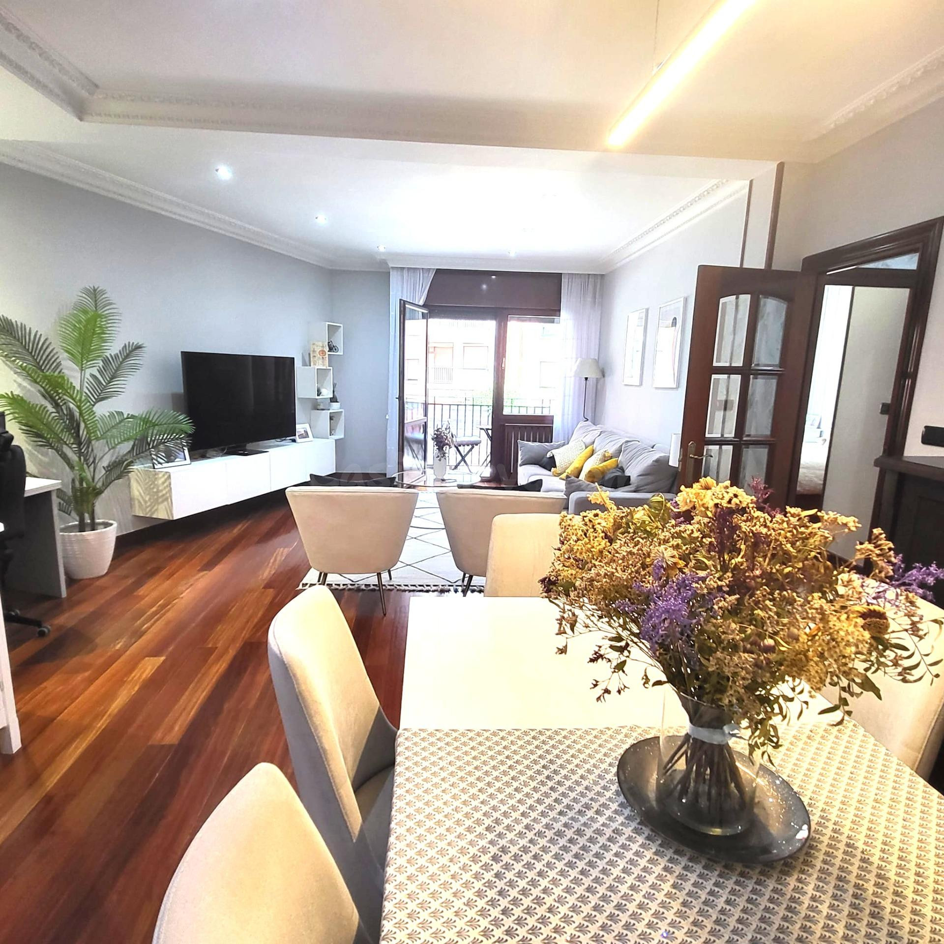 VENTA VIVIENDA REFORMADA AUTONOMÍA JUNTO A INDAUTXU