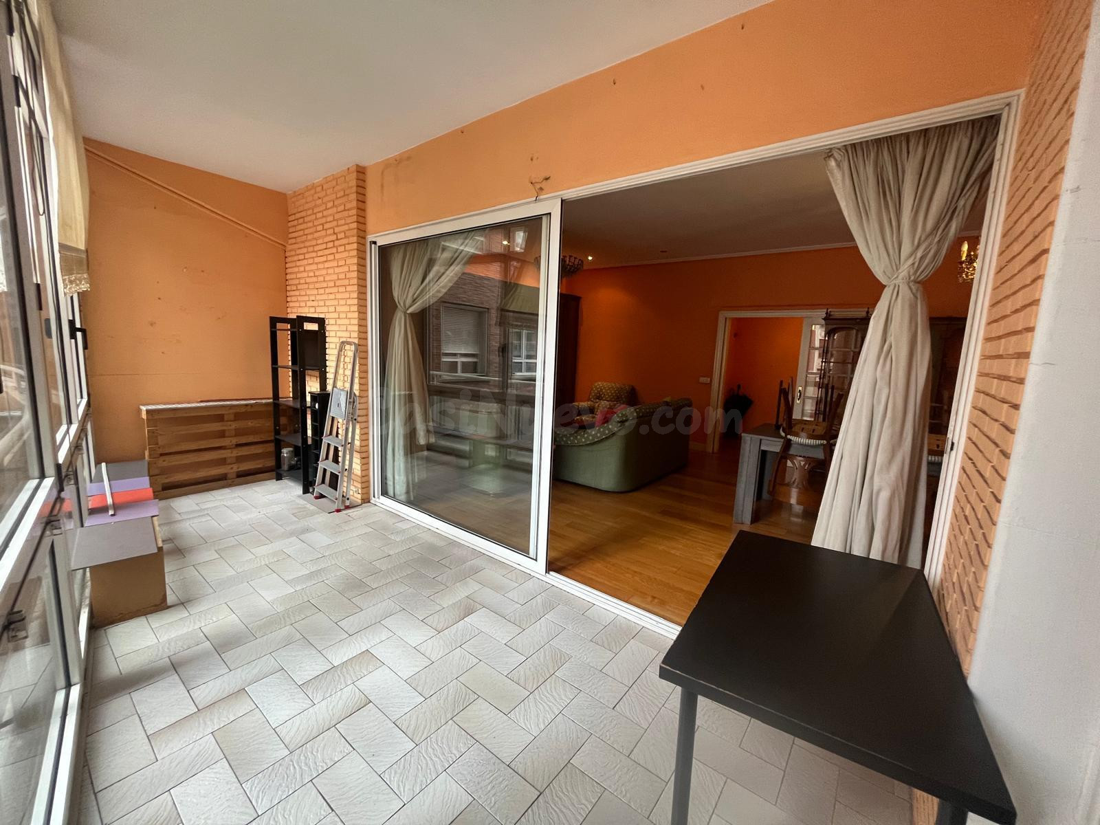 PISO EN VENTA EN AUTONOMIA - foto 4