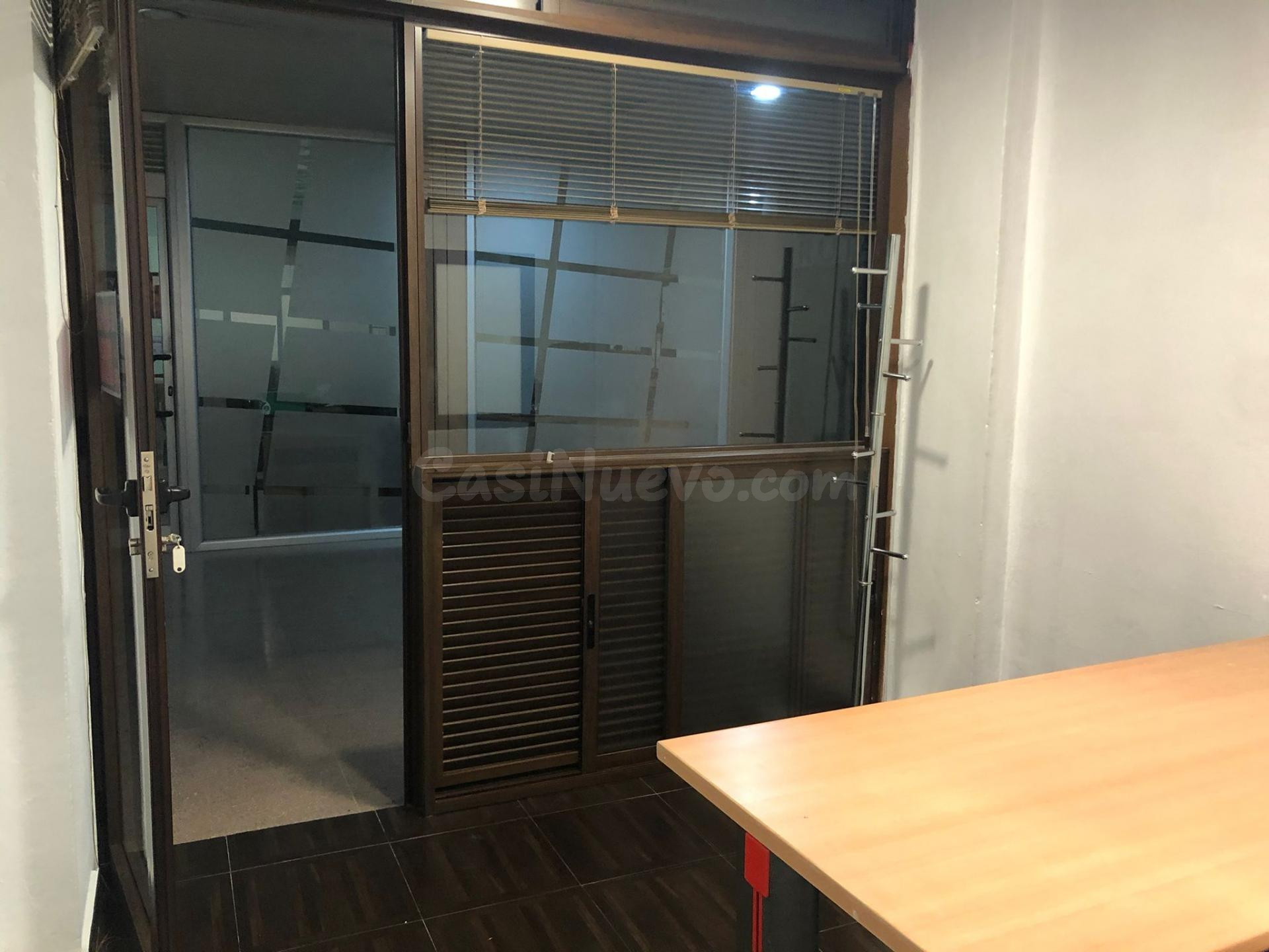 Oficina 1 habitación 40m² en alquiler - Zoco - foto 2
