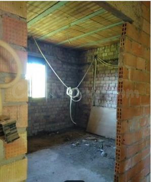 Vivienda en construcción en Charco Roto, Cuevas Bajas - foto 3