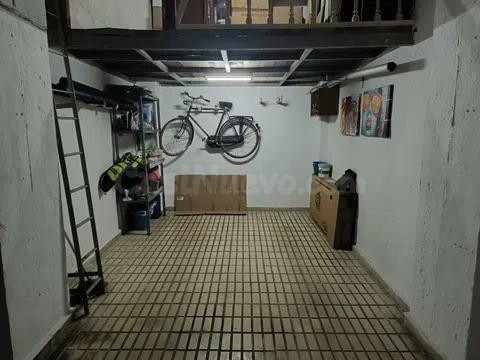 Garaje cerrado con trastero en doble altura en Santa Rosa ju - foto 3