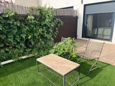 Exclusivo bajo con jardín privado de 133 m2 en urbanización con piscinas y gimnasio - foto 4