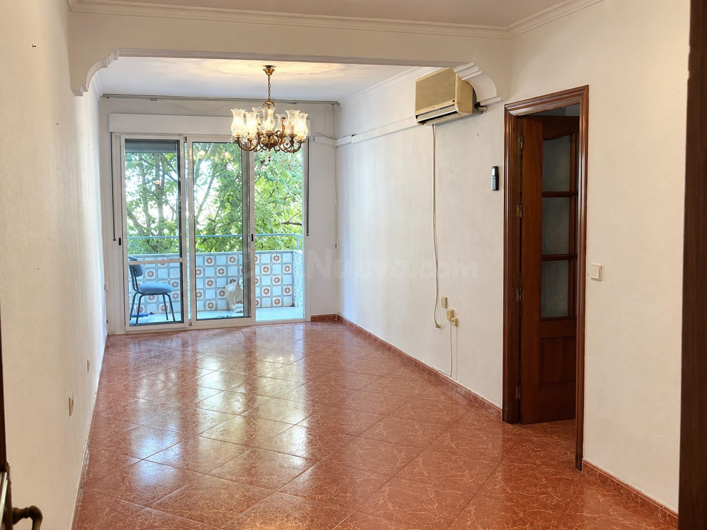 Piso con ascensor y terraza en zona Viñuela–Rescatado | Una excelente oportunidad para vivir o invertir