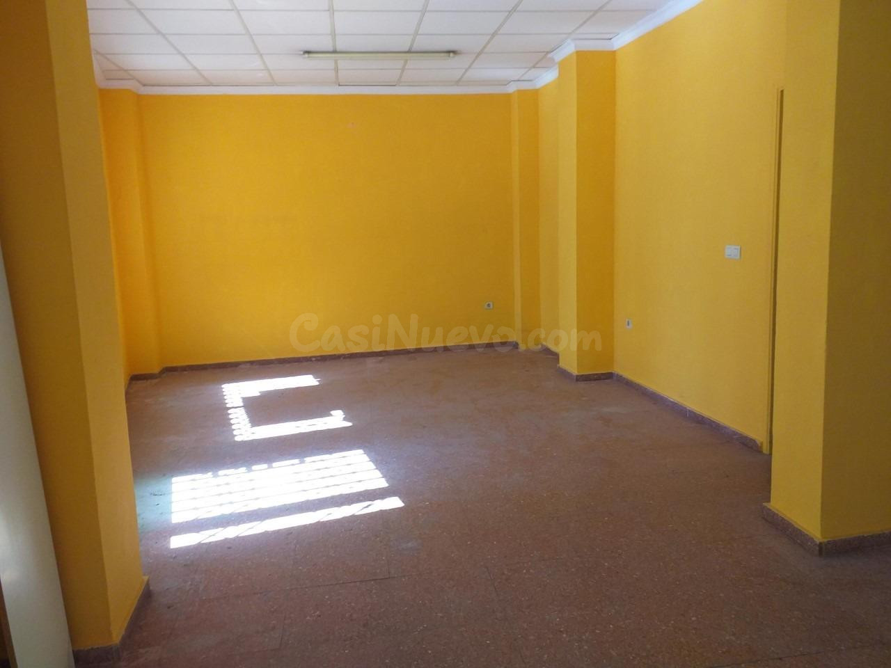 LOCAL COMERCIAL A 2 CALLES EN YECLA - foto 4