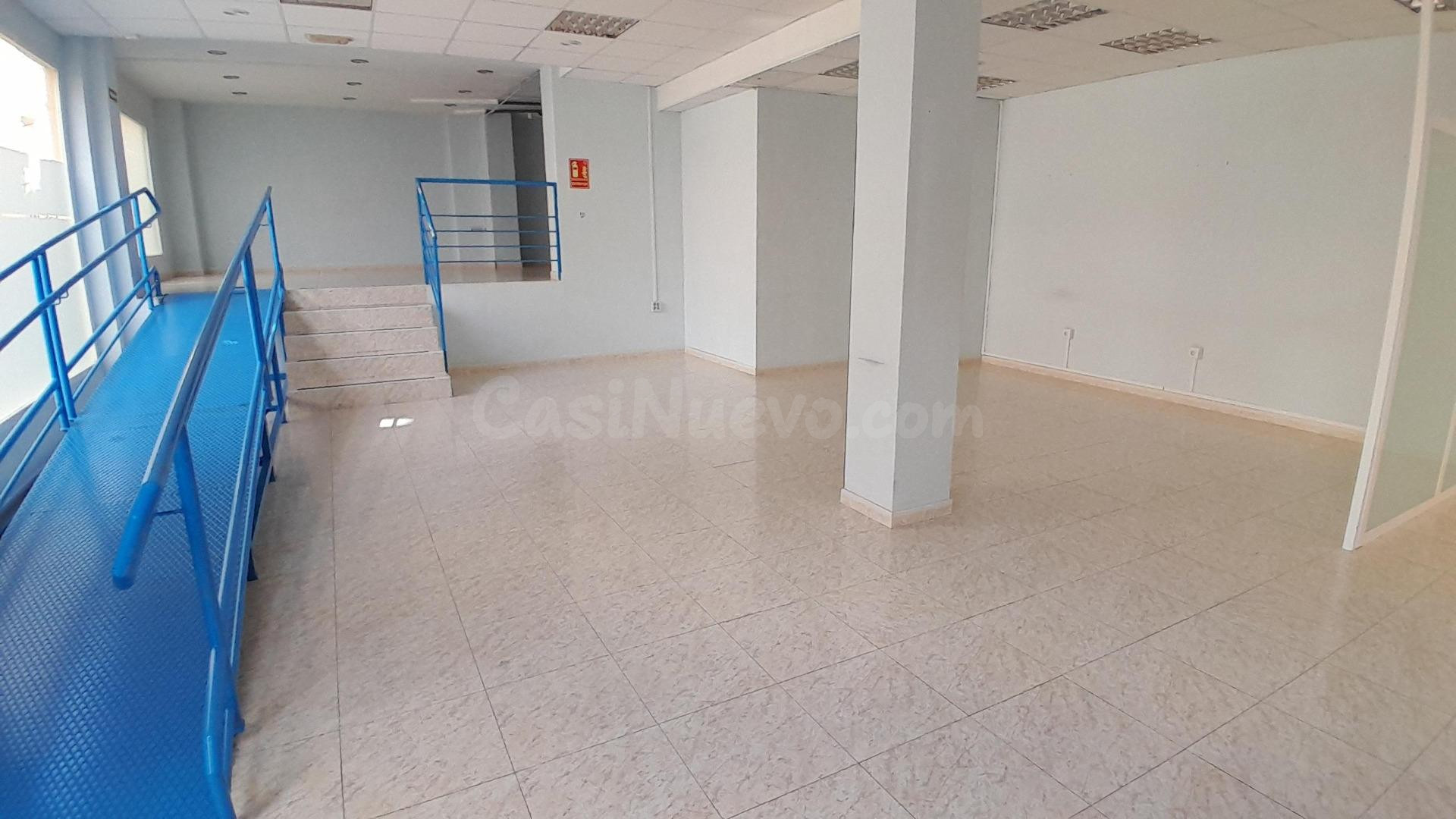 LOCAL COMERCIAL CENTRICO EN YECLA
