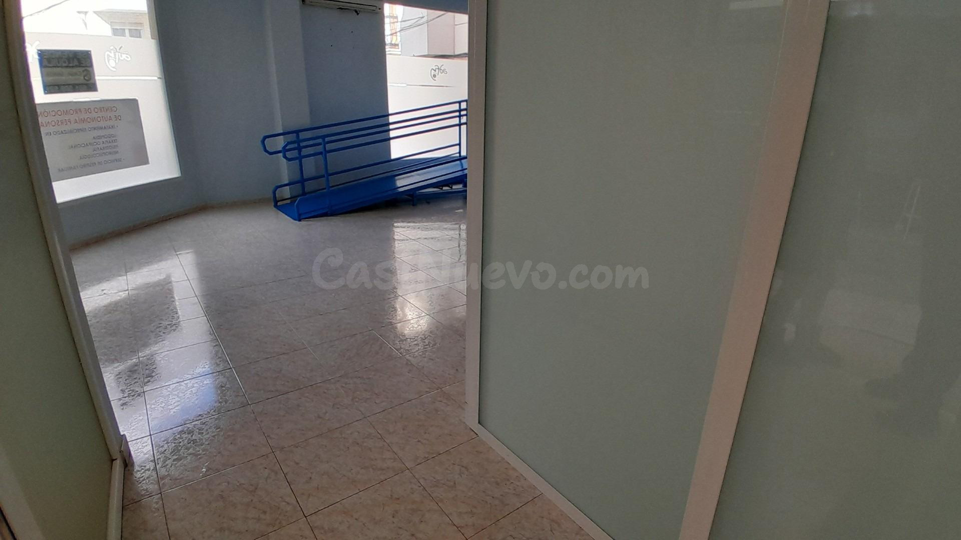 LOCAL COMERCIAL CENTRICO EN YECLA - foto 4