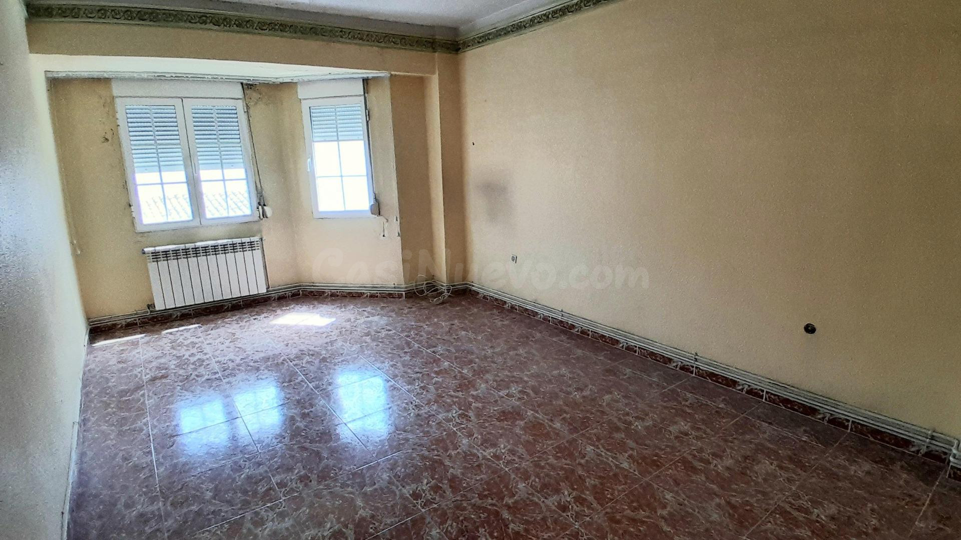 PISO 2º CON 4 habitaciones EN YECLA