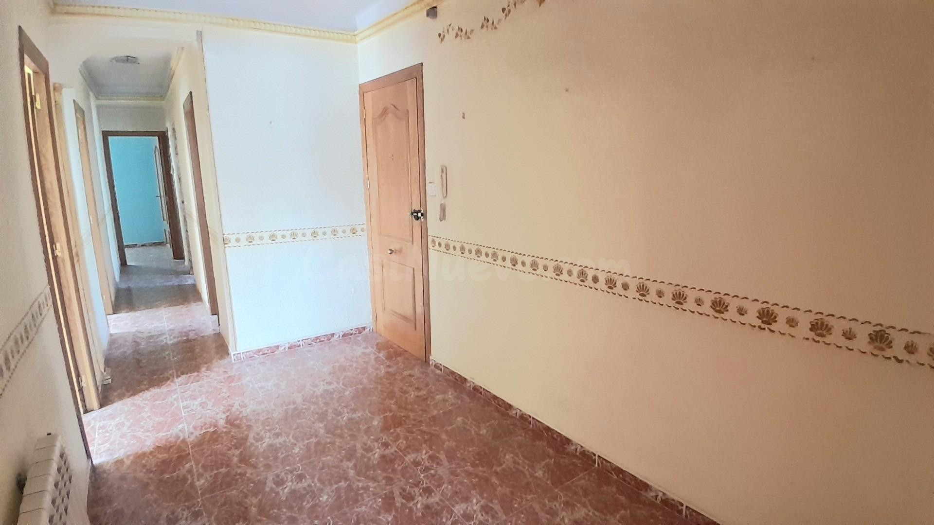 PISO 2º CON 4 habitaciones EN YECLA - foto 2