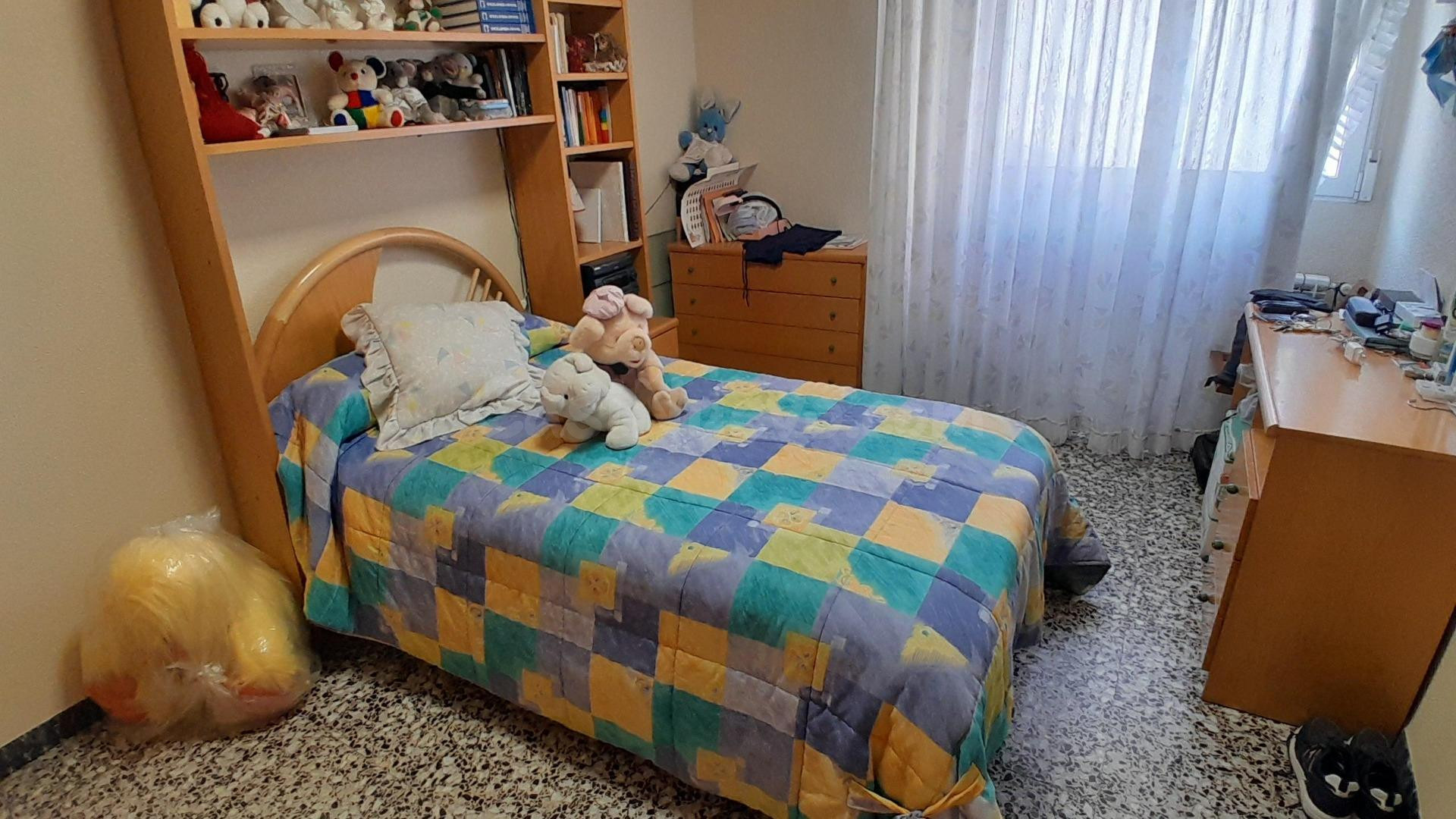 PISO 4 habitaciones EN YECLA - foto 5