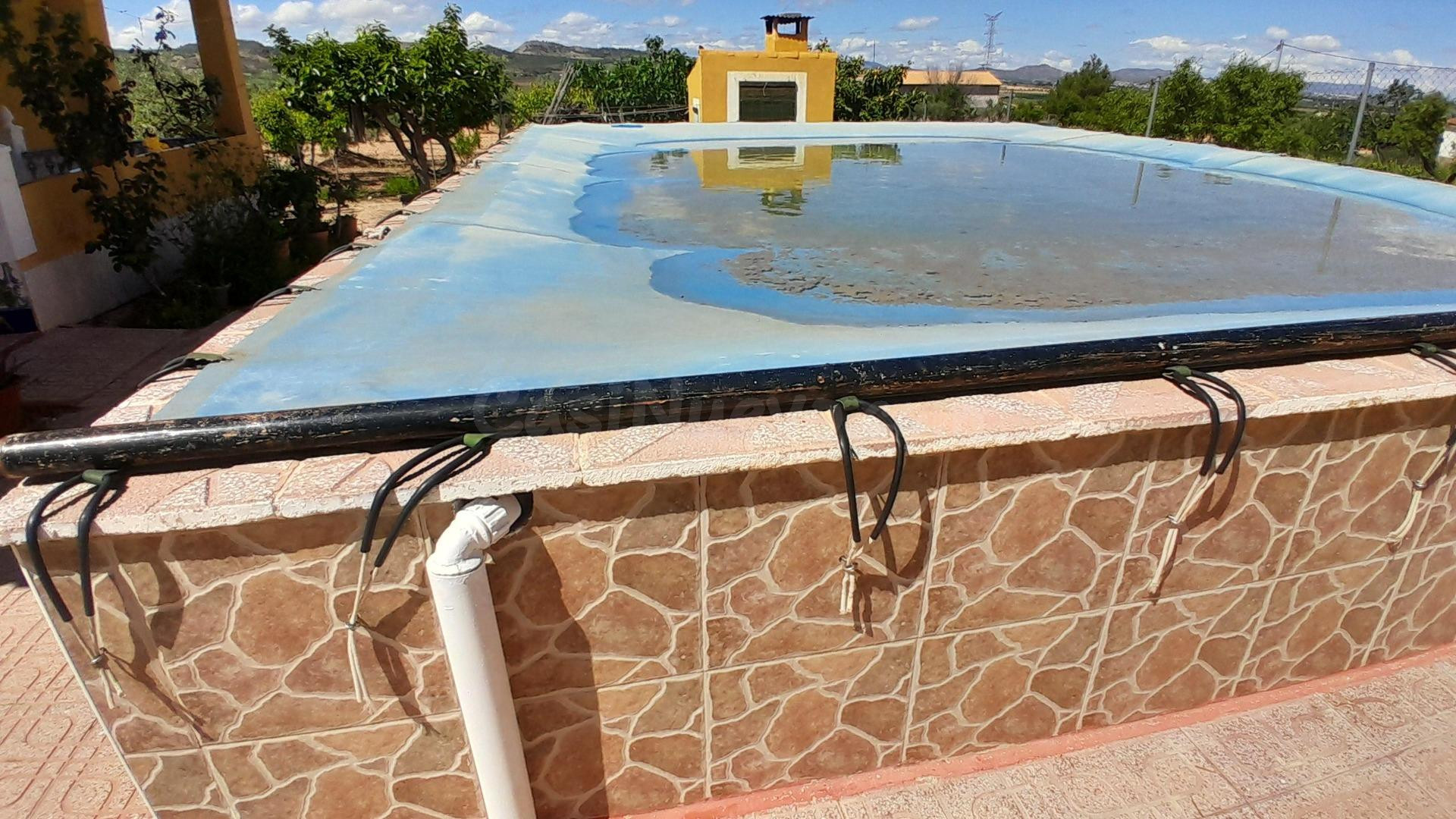 CHALET CON PISCINA EN YECLA - foto 5