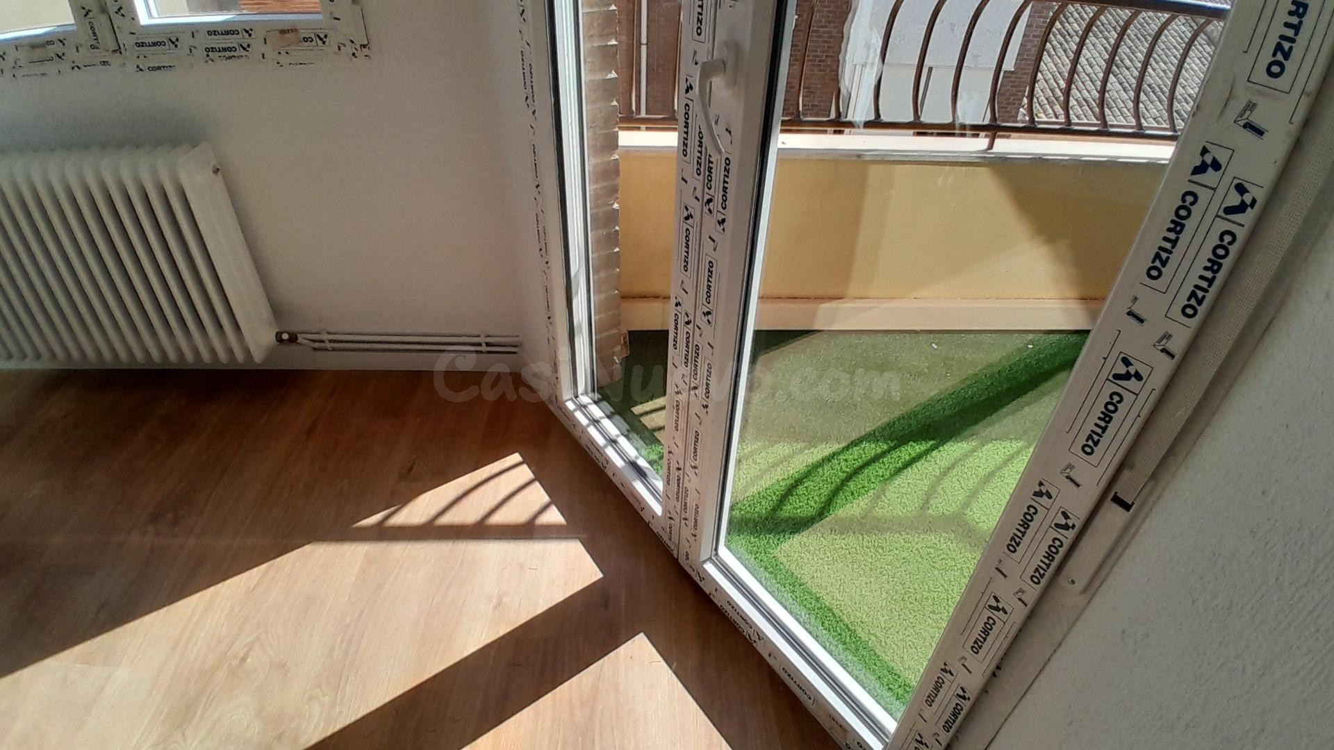 PISO REFORMADO EN EL CENTRO DE YECLA - foto 3