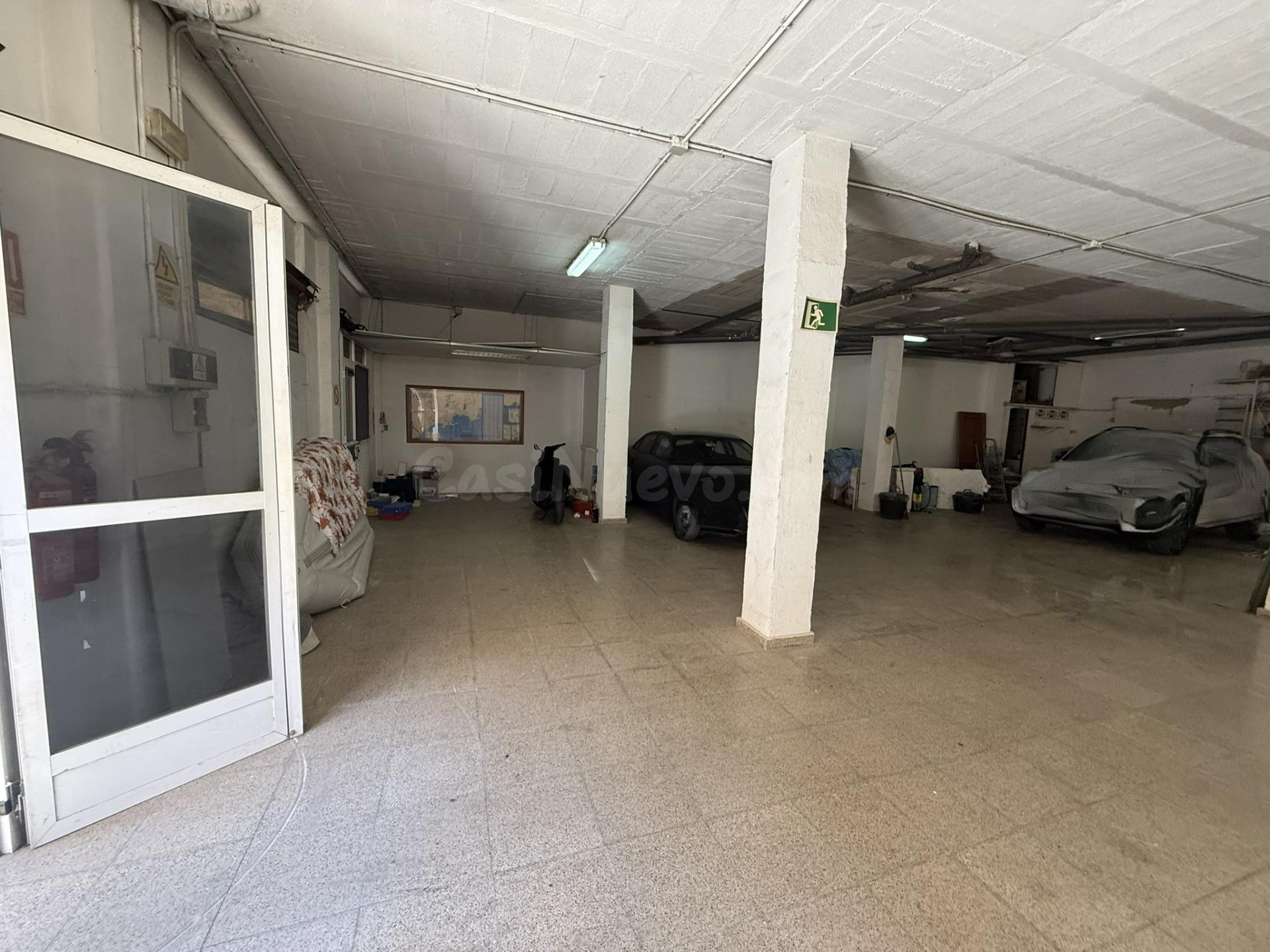 Amplio Local Comercial próximo al centro de Águilas - foto 3