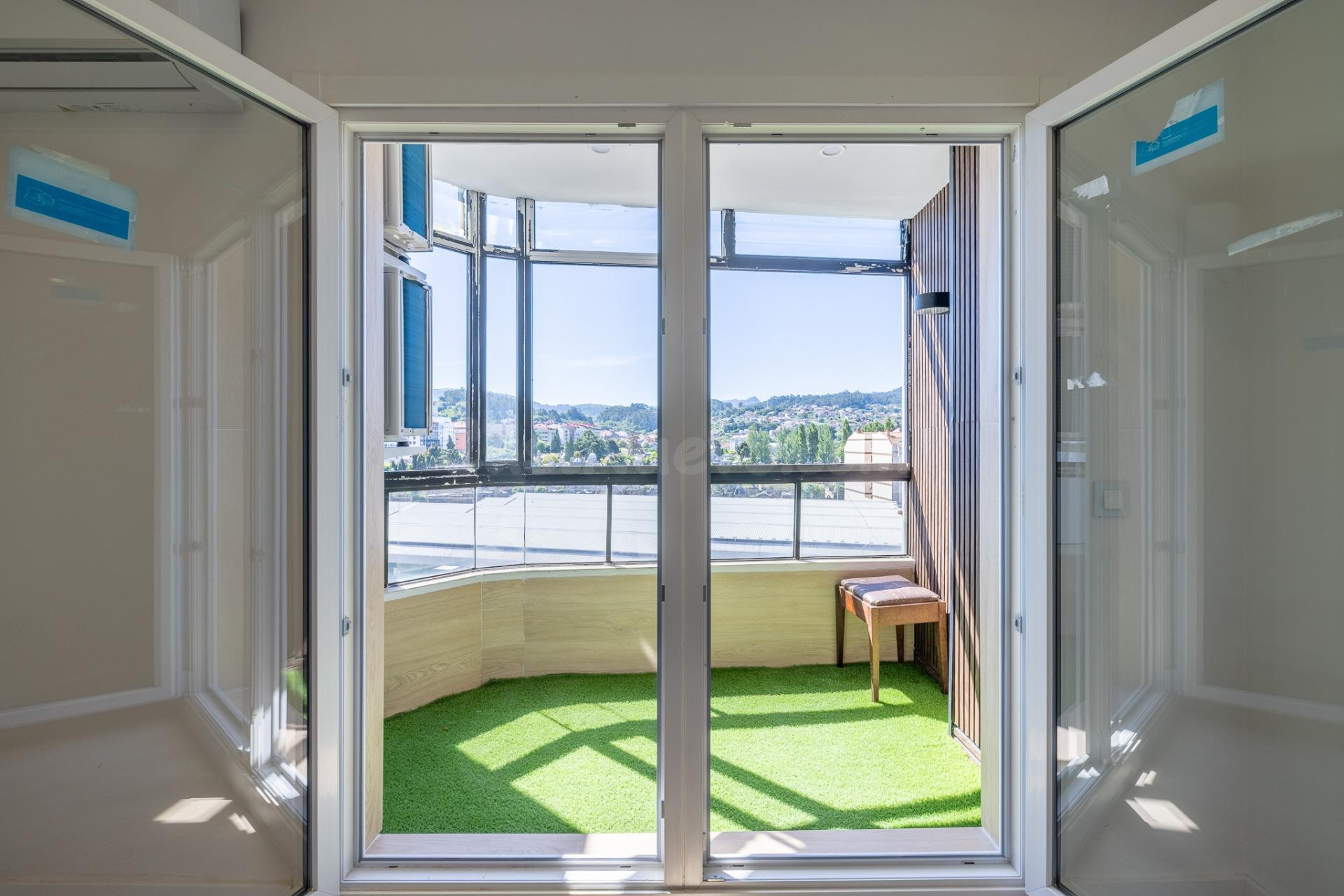 Piso de 2 habitaciones en Vigo. Ref. P453