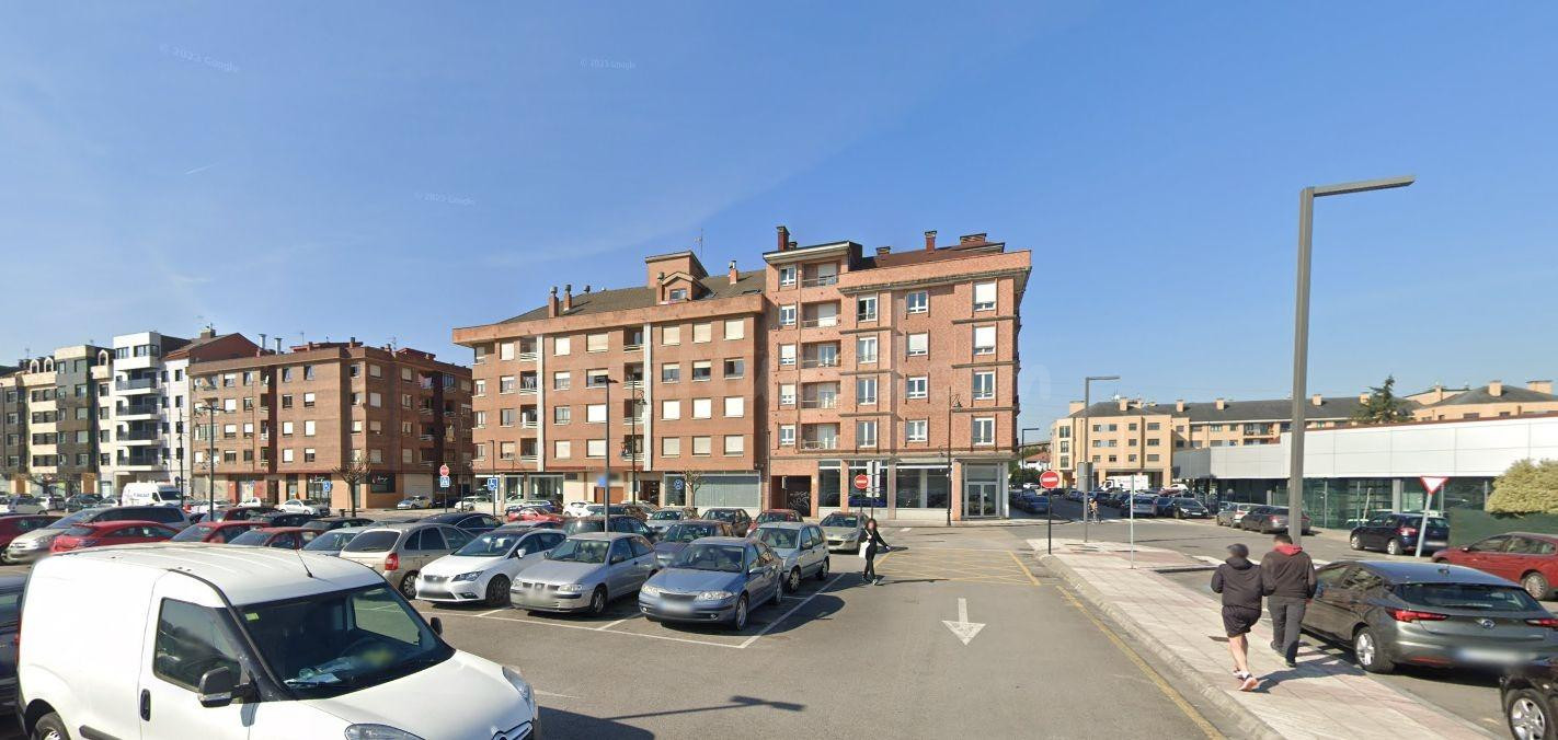 Local comercial 244m² en venta - Lugones