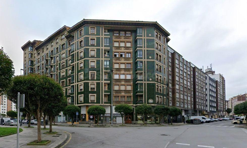 PISO 2 DORMITORIOS, 4 BALCONES, VISTAS, EXCELENTE EDIFICIO, EN AVILÉS