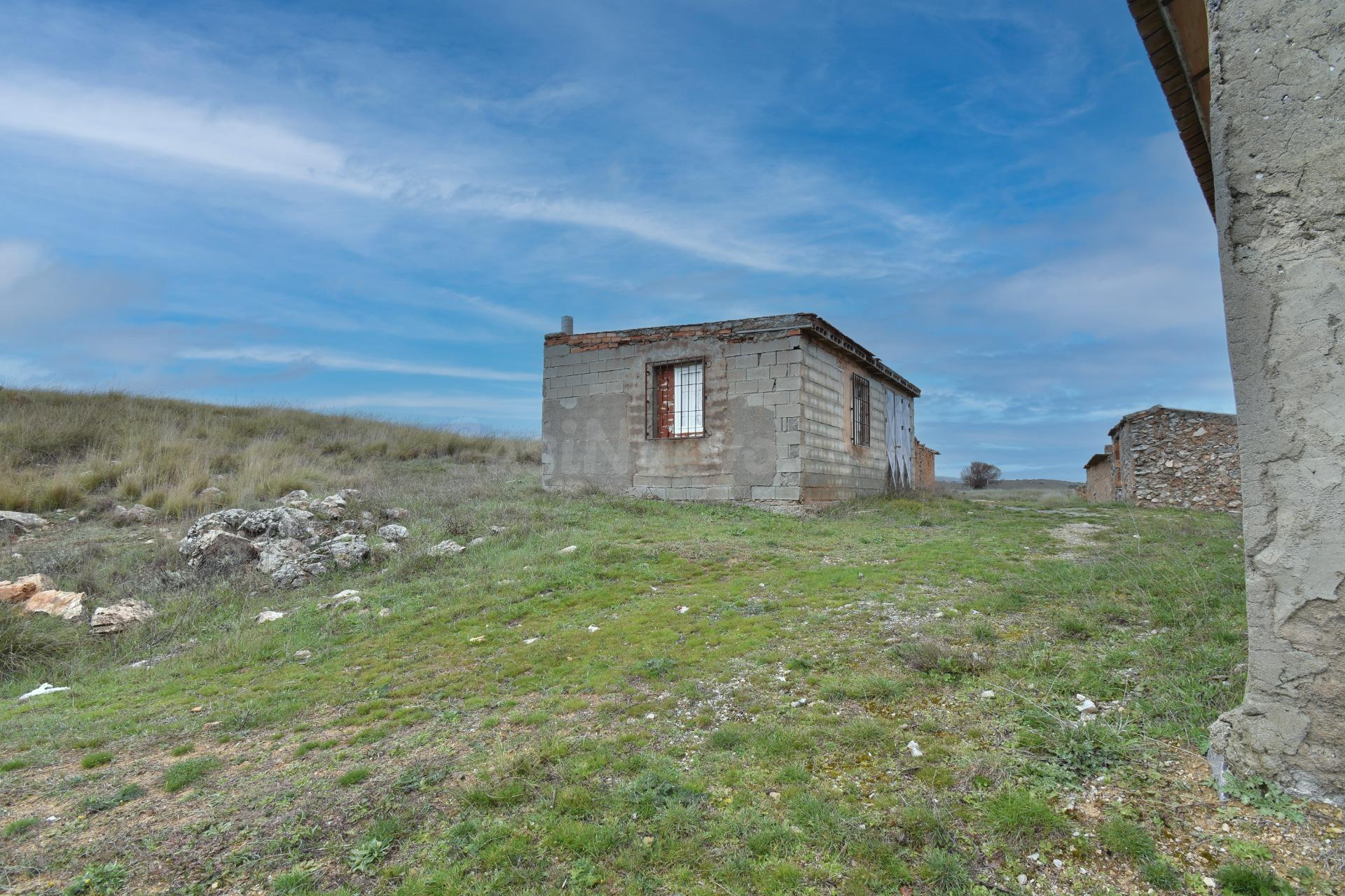 Finca Rústica con casa de aperos en el paraje de los Recalde - foto 3