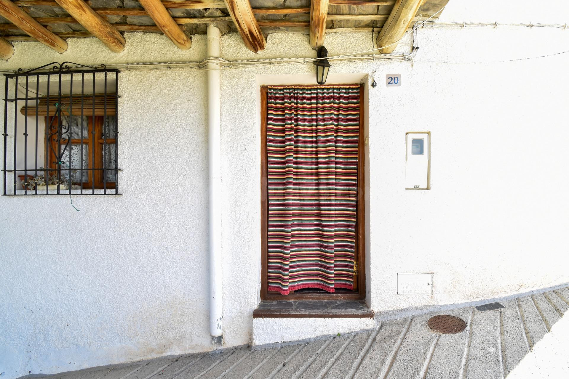 Se vende casa con encanto en Capileira - foto 2