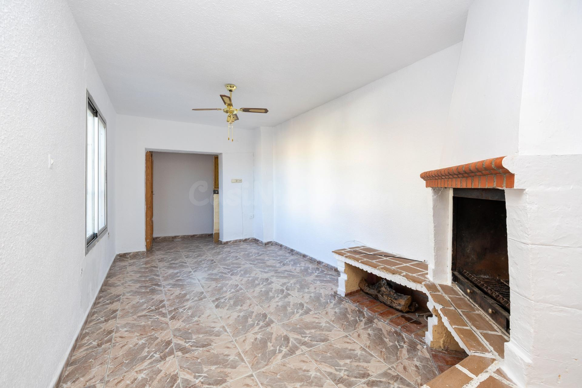 Amplia vivienda con luz y terraza en Cenes de la Vega - foto 3