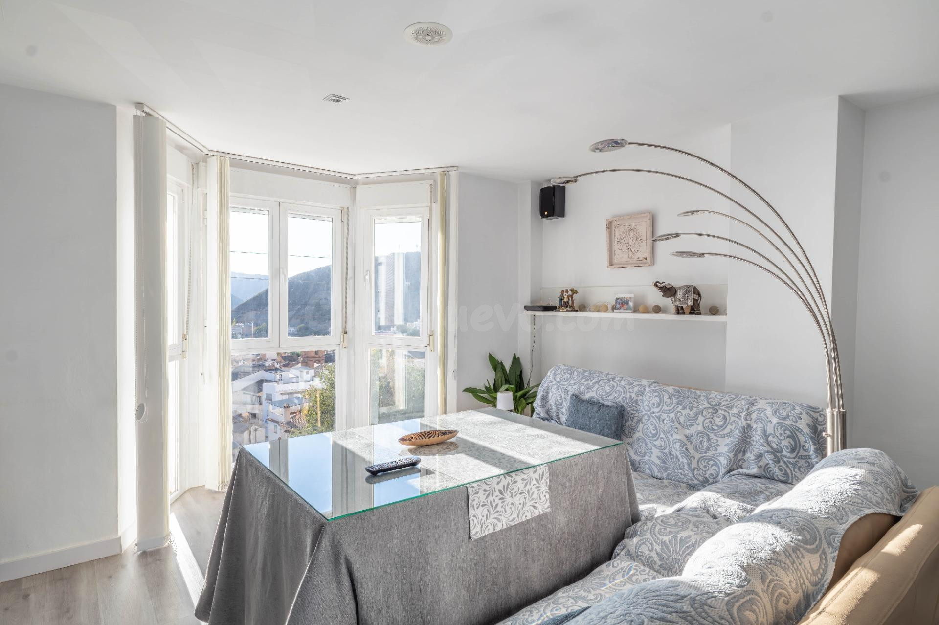 Amplísima casa en Güejar Sierra con espectaculares vistas - foto 2