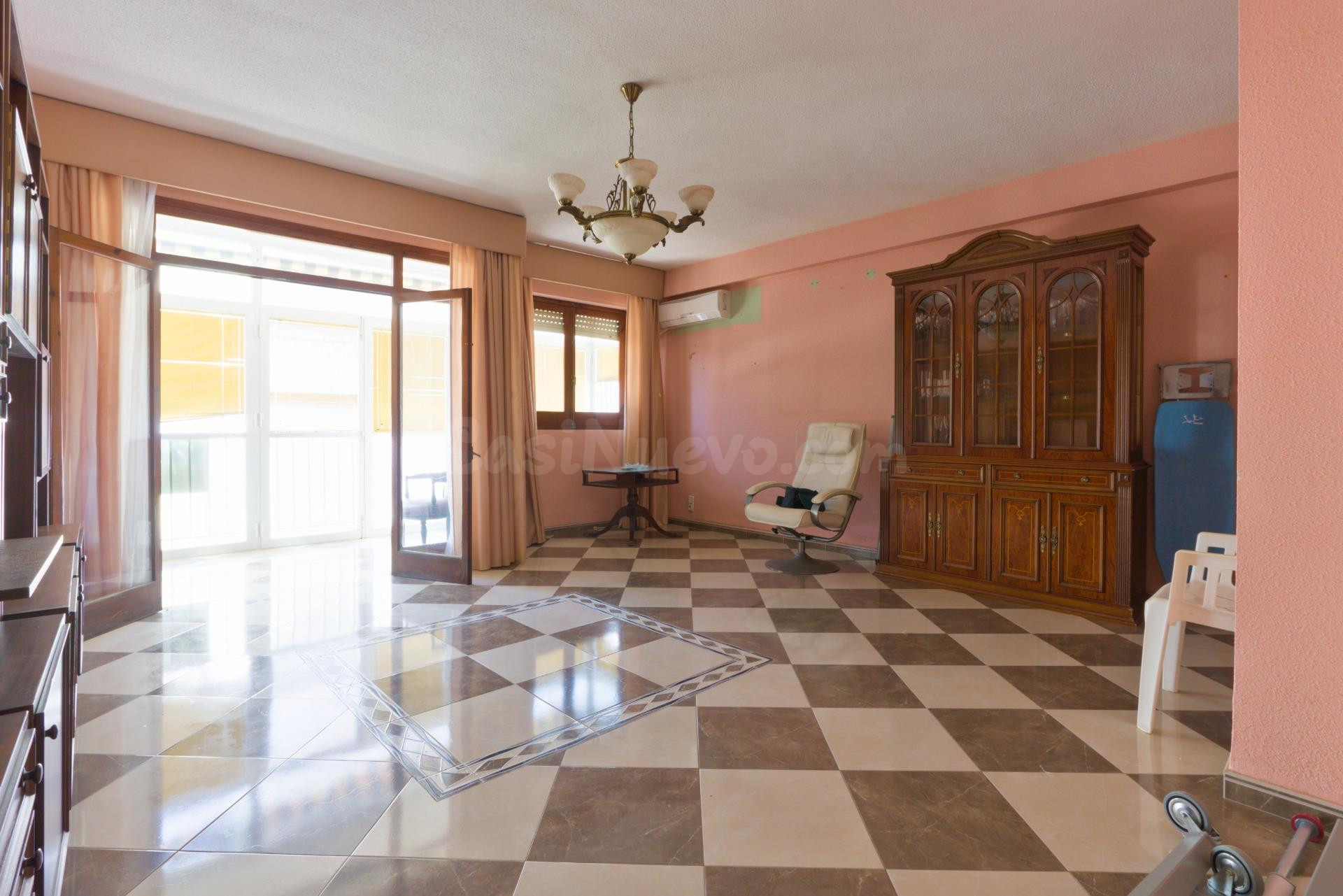 Piso 3 dormitorios en pleno centro del Almuñécar junto a la  - foto 4