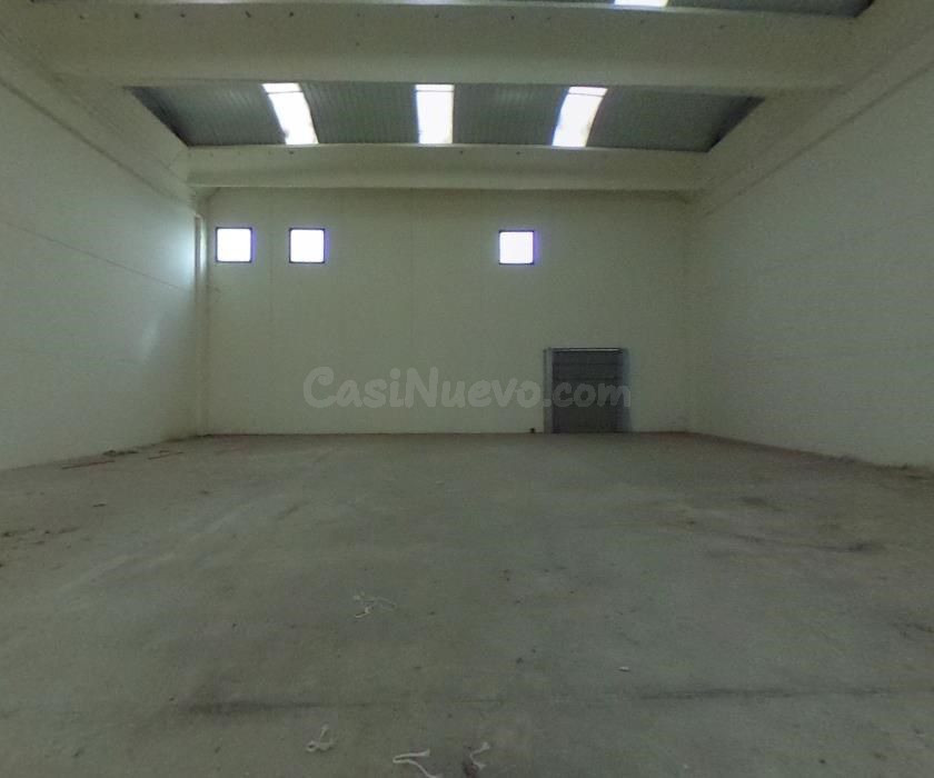 NAVE INDUSTRIAL EN VENTA EN VALLS - foto 2
