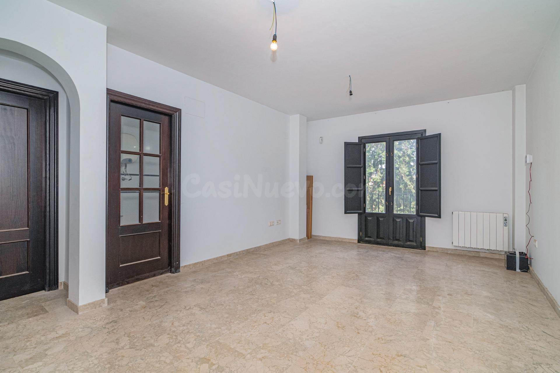 PISO CENTRICO EN LA ZUBIA - foto 4