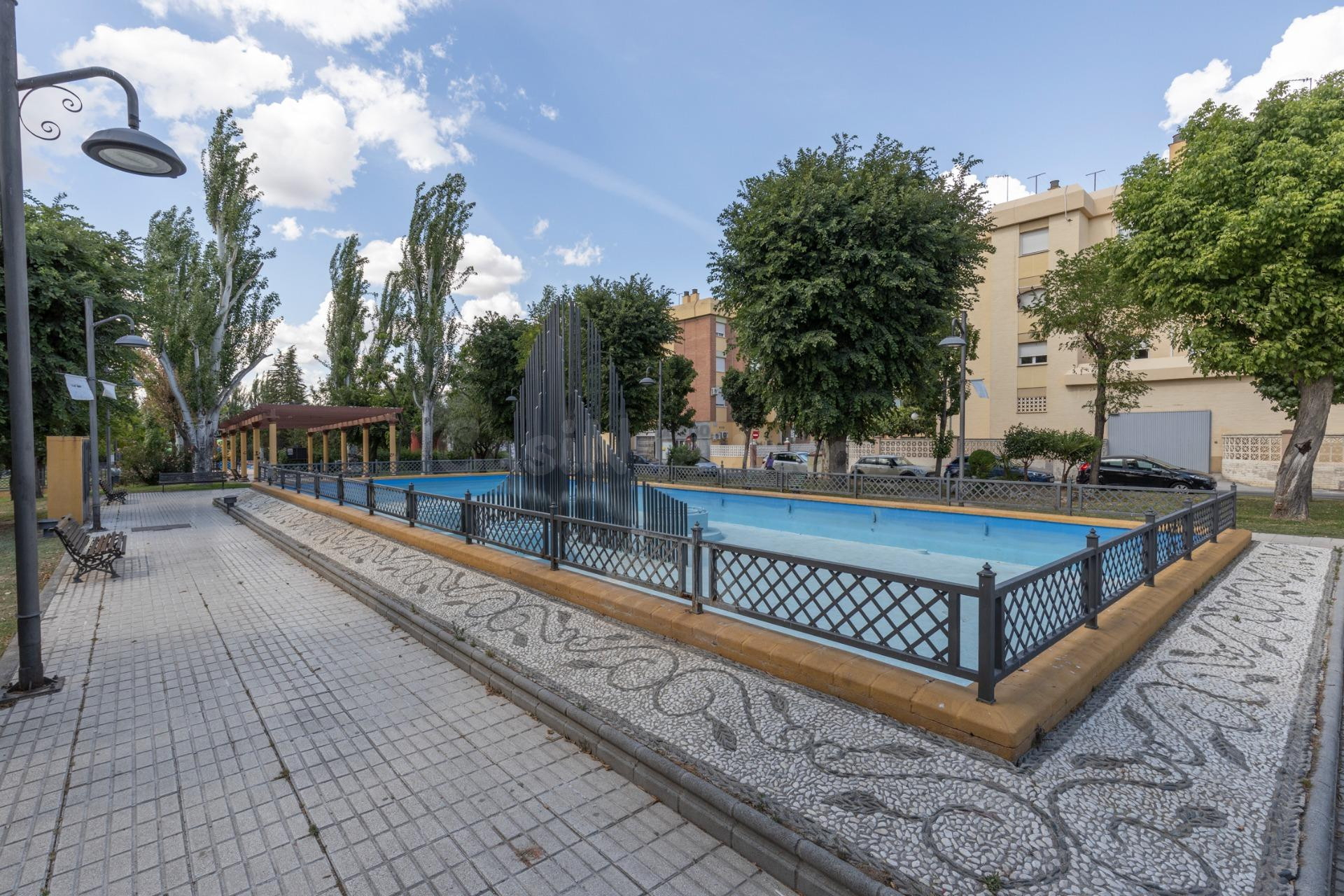 OPORTUNIDAD EN VENTA DE CASA ADOSADA DE TRES DORMITORIOS EN  - foto 2