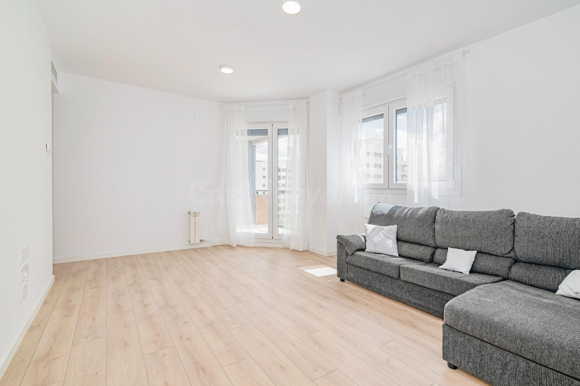 OPORTUNIDAD EN VENTA DE PISO VPO DE 3 DORMITORIOS EN BARRIO  - foto 3