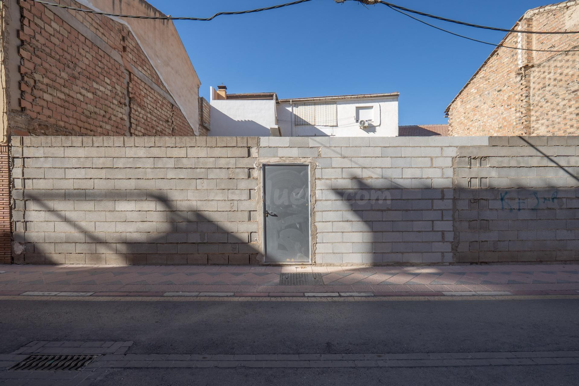 EXCELENTE SOLAR EN VENTA EN ARMILLA (JUNTO PLAZA ESPAÑA) - foto 3