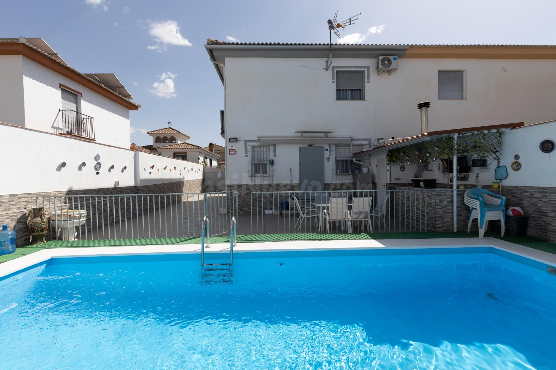 Chalet 3 habitaciones 113m² en venta - Zona aeropuerto