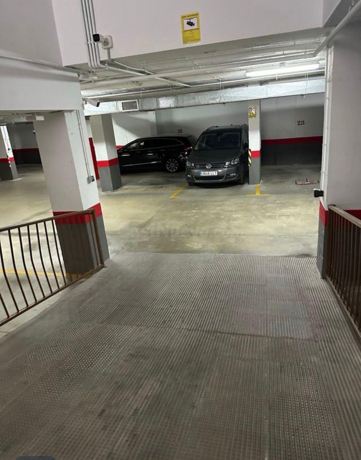 PARKING EN EL CENTRO DE FUENGIROLA - foto 2