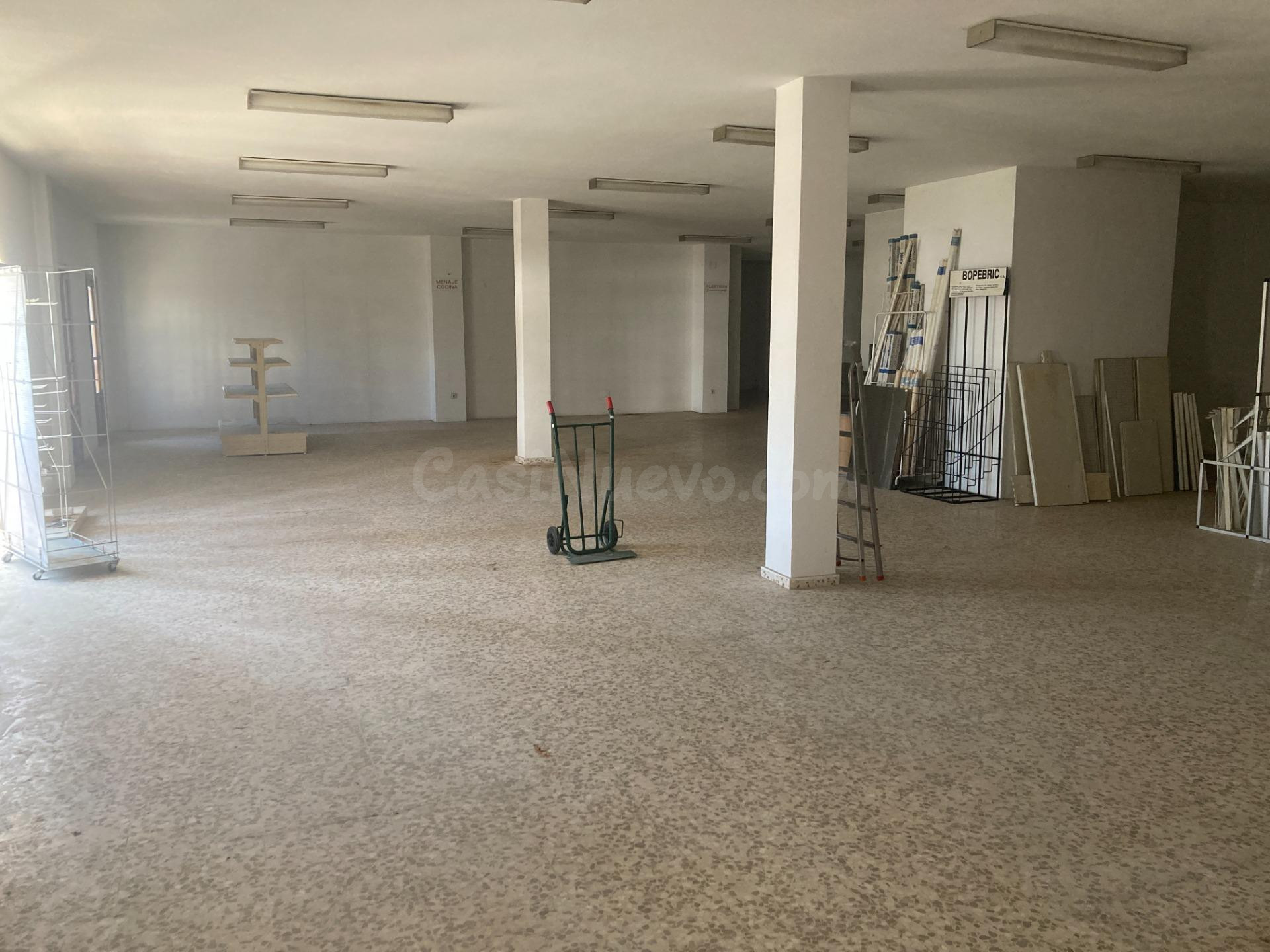 Local y dos pisos en venta en Estepona | CABANILLAS REAL EST - foto 3