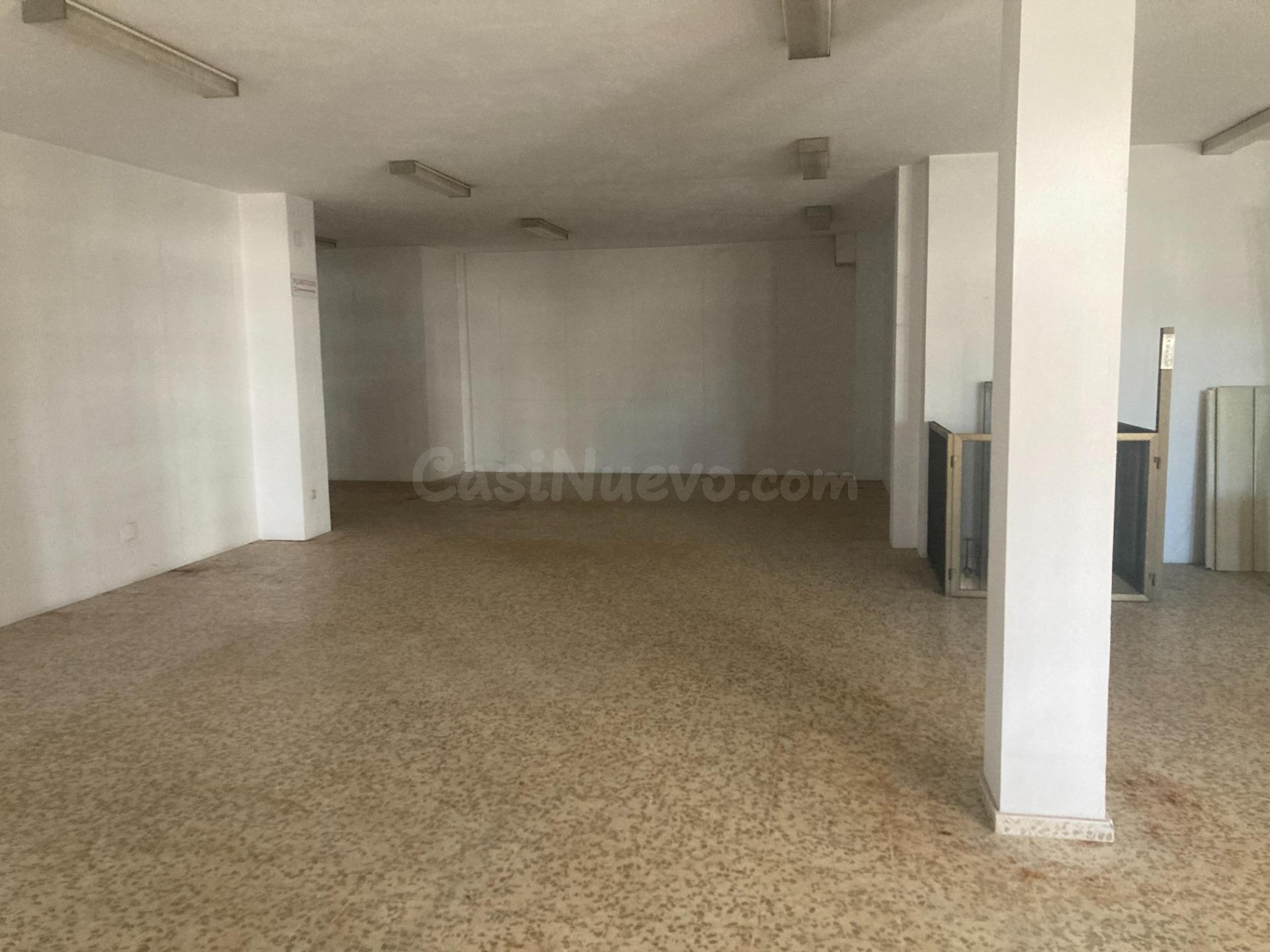 Local y dos pisos en venta en Estepona | CABANILLAS REAL EST - foto 4