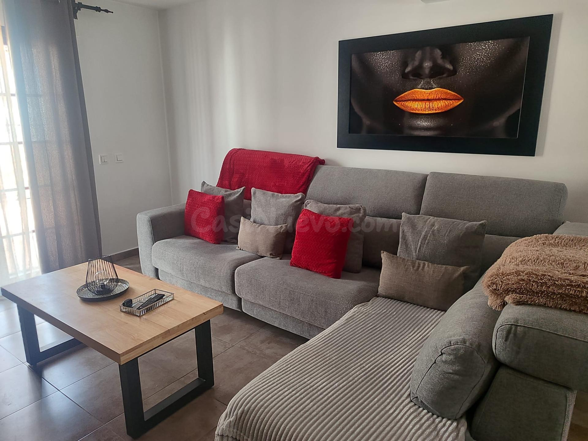 ¡Oportunidad única en Cancelada, Estepona! Chalet adosado en - foto 5