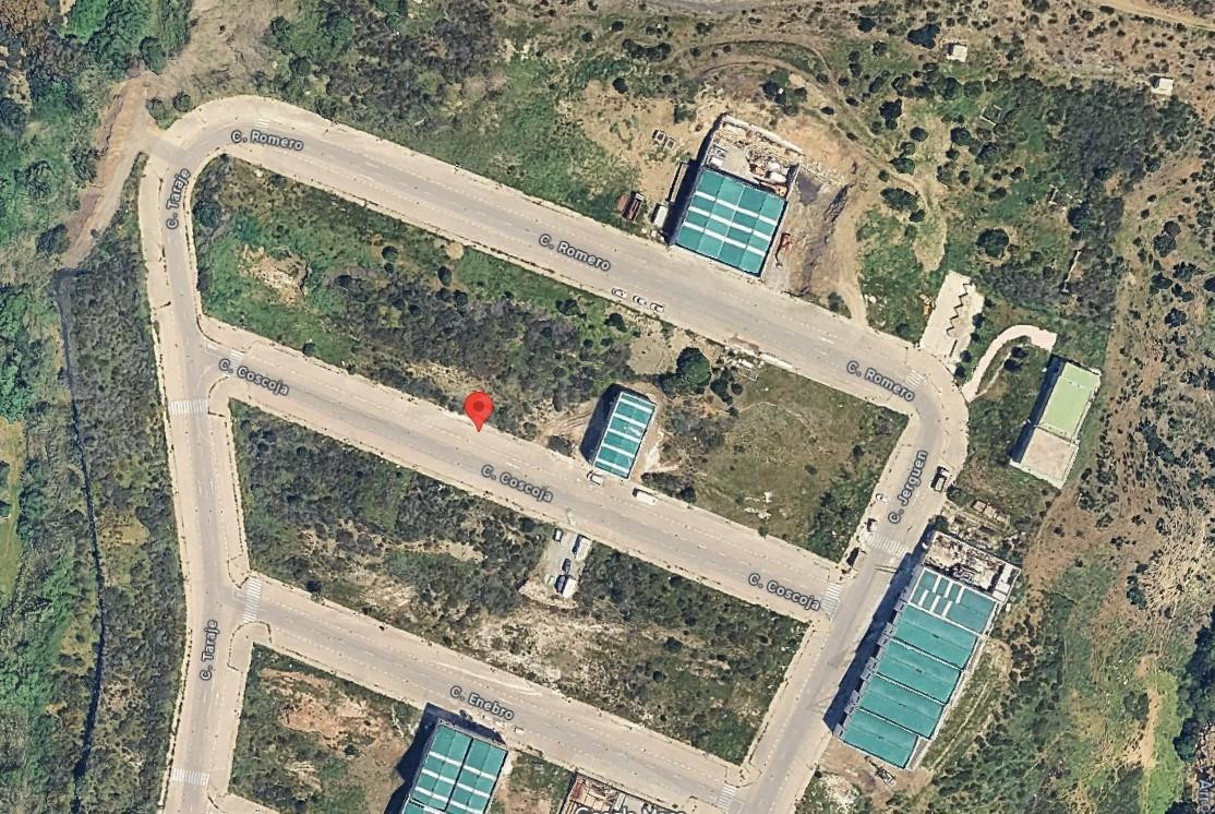 Terreno de 300 m2 Urbano -Solar en venta en Los Pedregales |