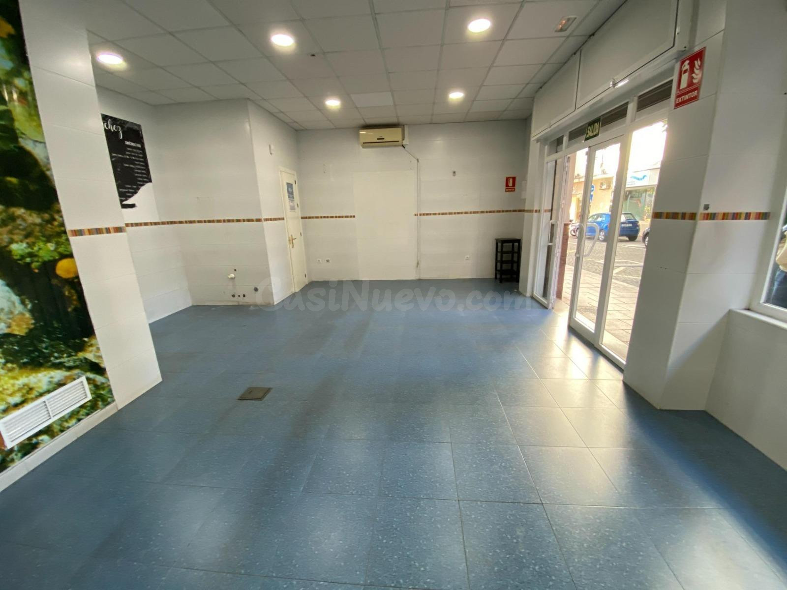 Local Comercial en zona transitada en pleno centro | CABANIL