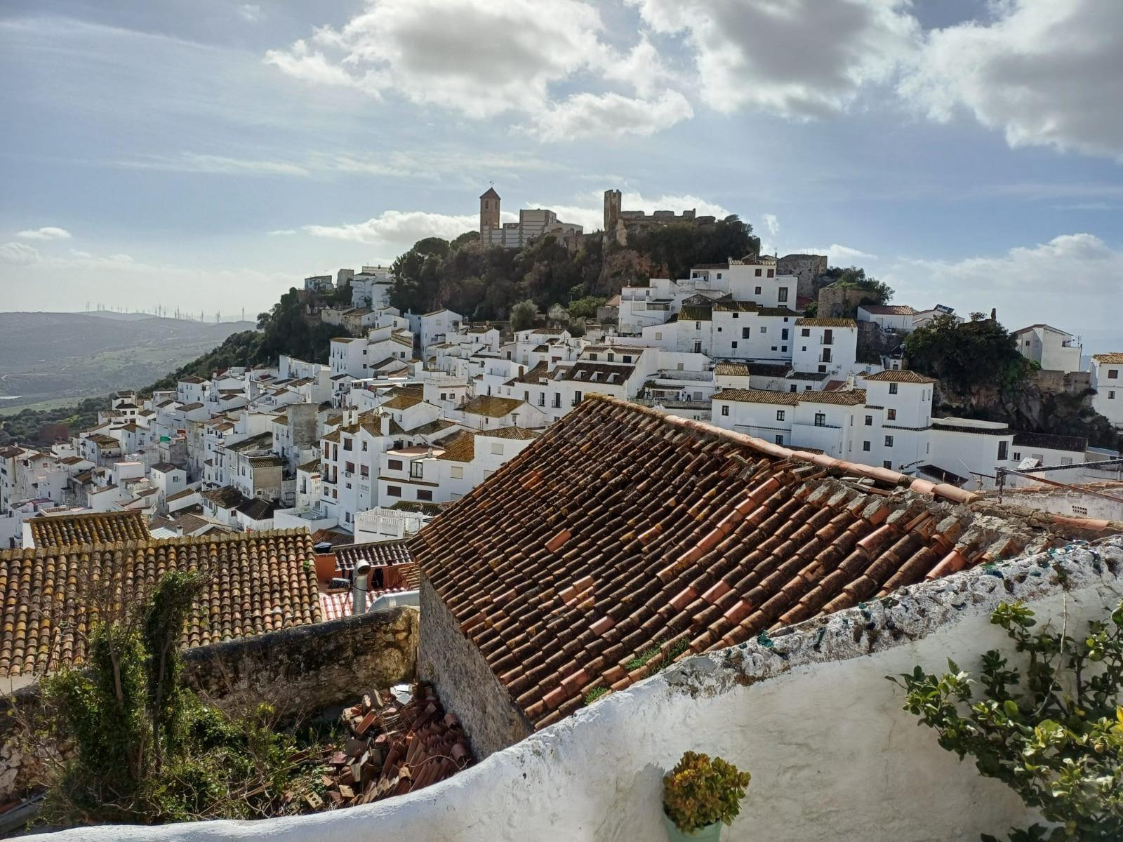 Casa de Pueblo de 300m2 a Reformar en Casares con 4 dormitor - foto 3