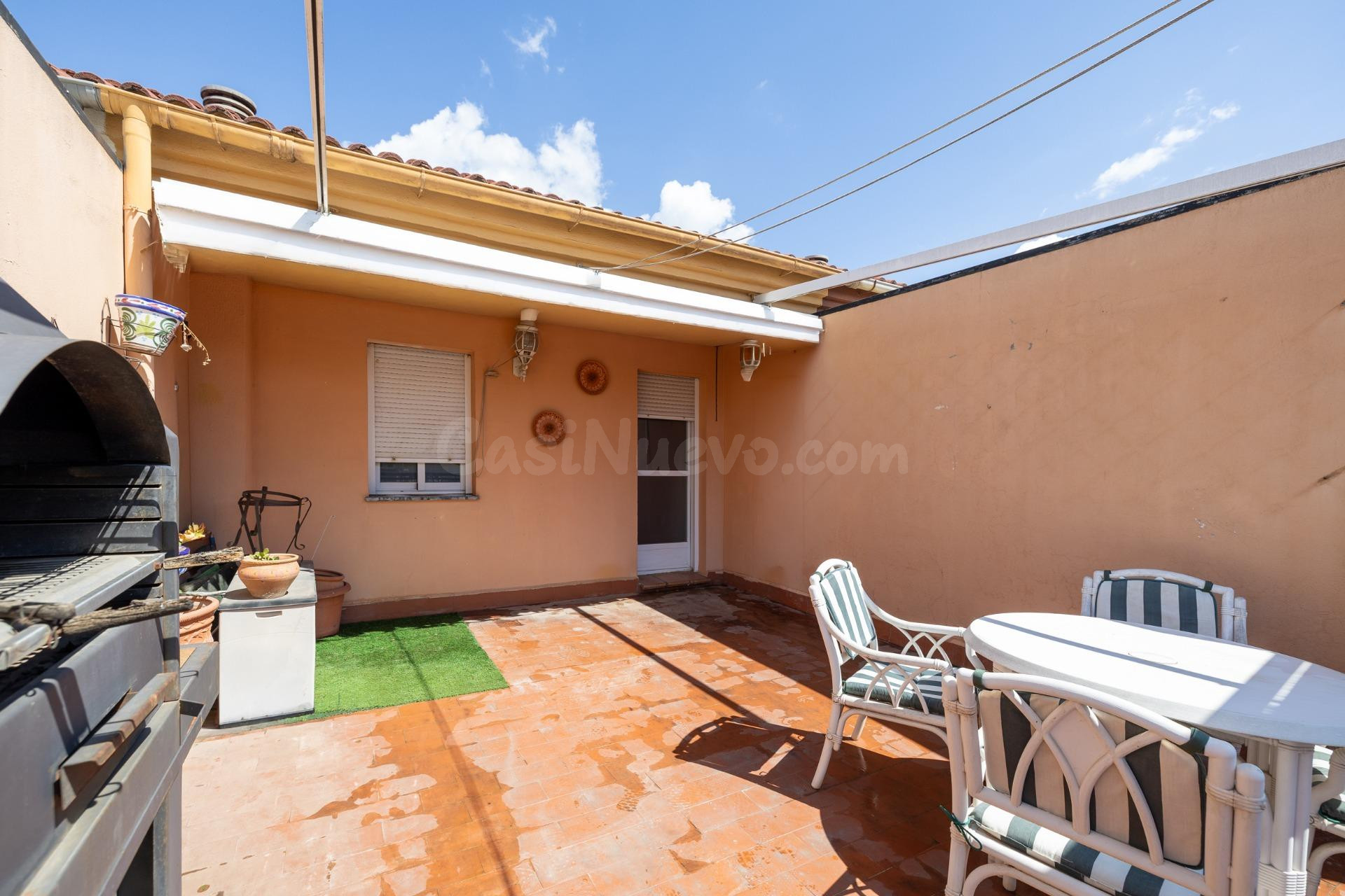 Exclusiva vivienda con gran terraza y múltiples posibilidade - foto 3