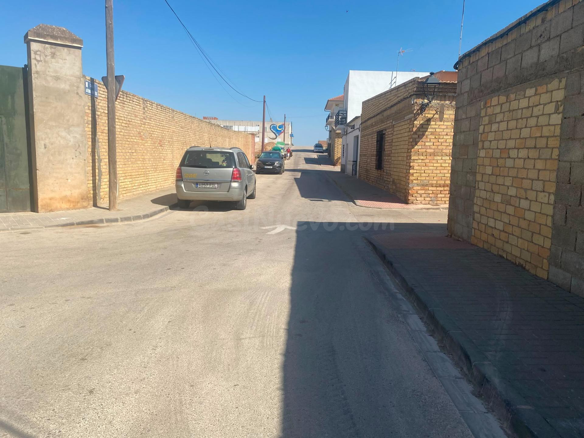 SOLAR EN ESQUINA EN VENTA – LA LANTEJUELA - foto 3