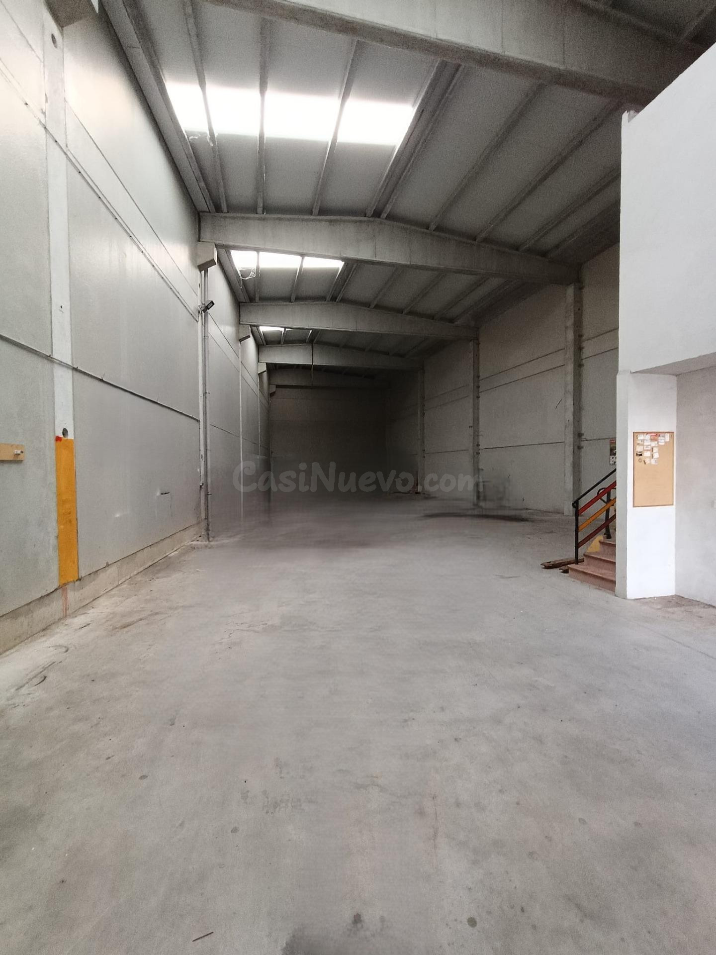 OPORTUNIDAD: NAVE INDUSTRIAL MODERNA EN ALQUILER EN POLIGONO - foto 3