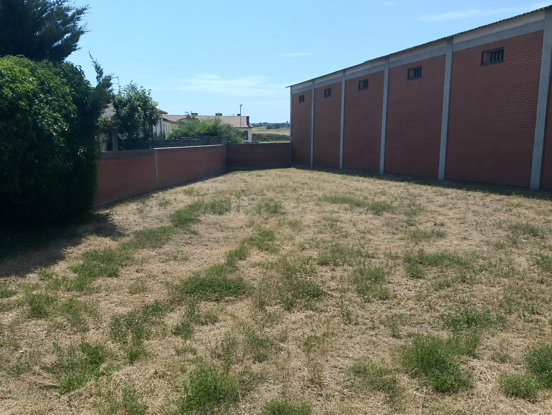 Villagonzalo, oportunidad, nave con terreno urbano. - foto 2