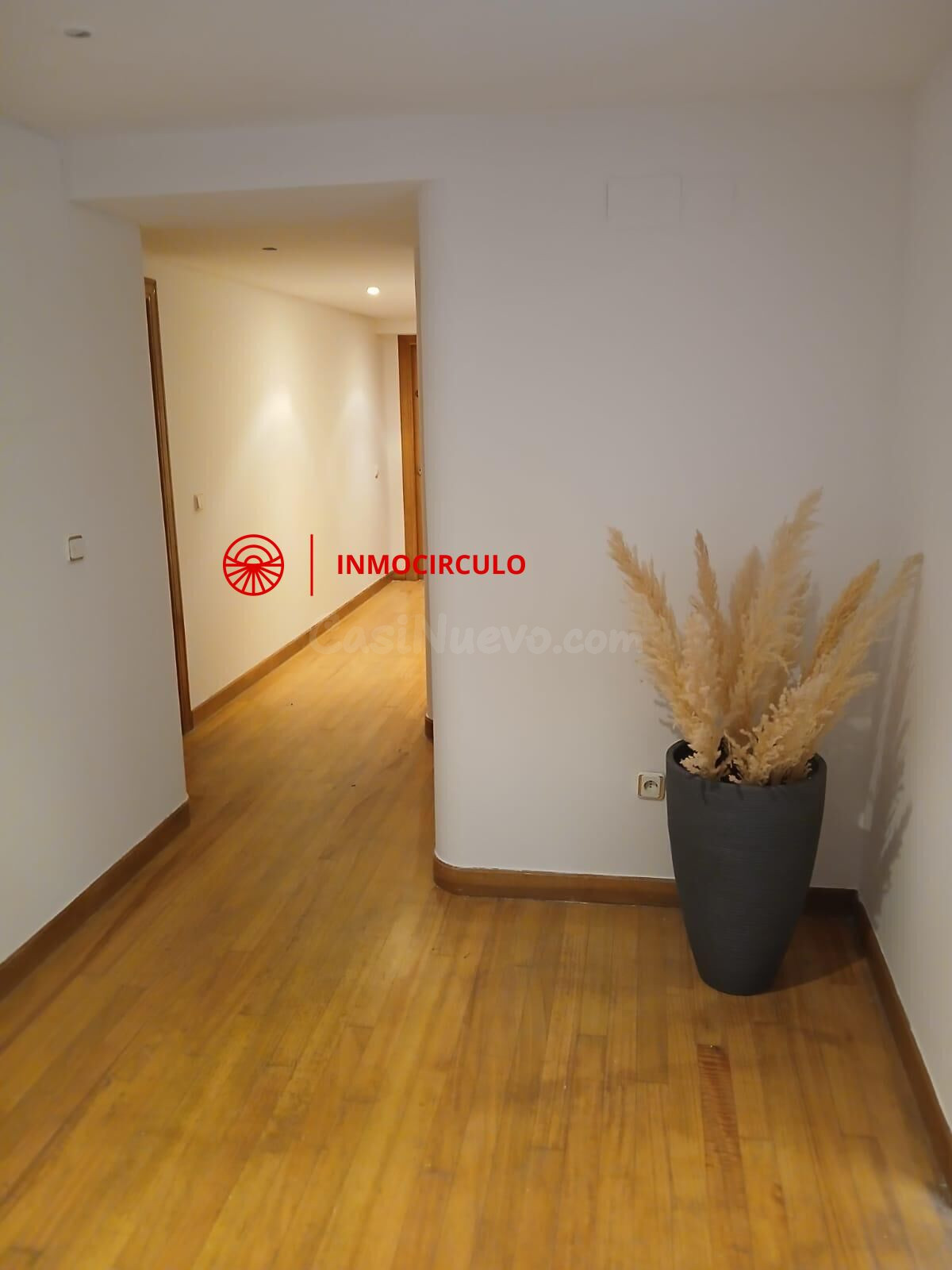 ¡Oportunidad de oficina en alquiler en el corazón de Burgos! - foto 2