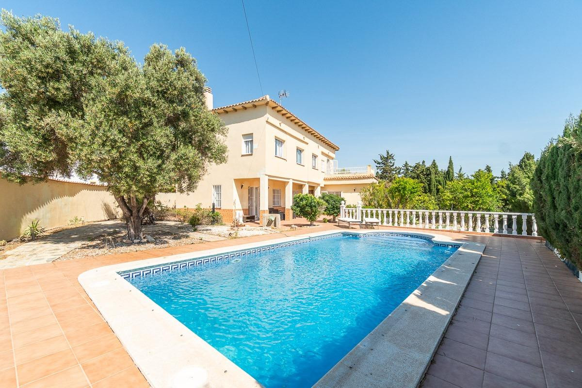 Villa en la playa de la Mata (Torrevieja ) - foto 2