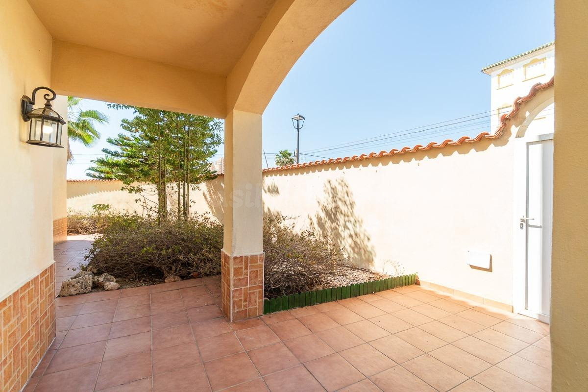 Villa en la playa de la Mata (Torrevieja ) - foto 4