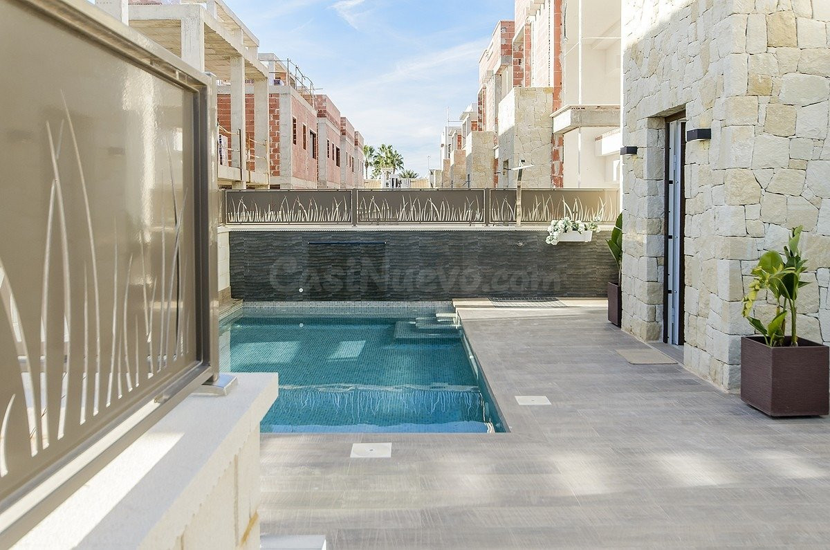 RESIDENCIAL DE OBRA NUEVA DE VILLAS EN LOS MONTESINOS - foto 4