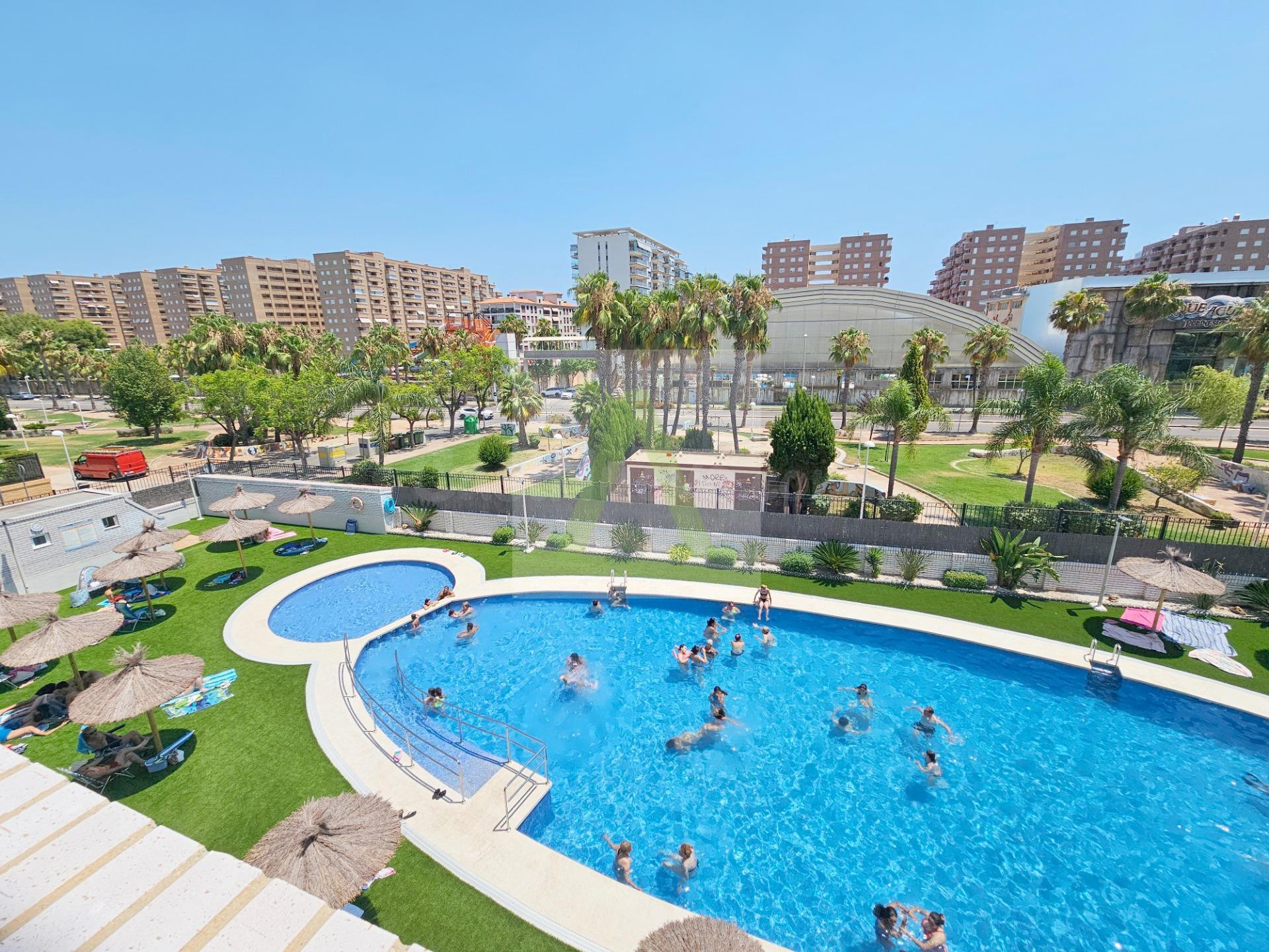 Apartamento céntrico a pocos metros de la Playa! - foto 2