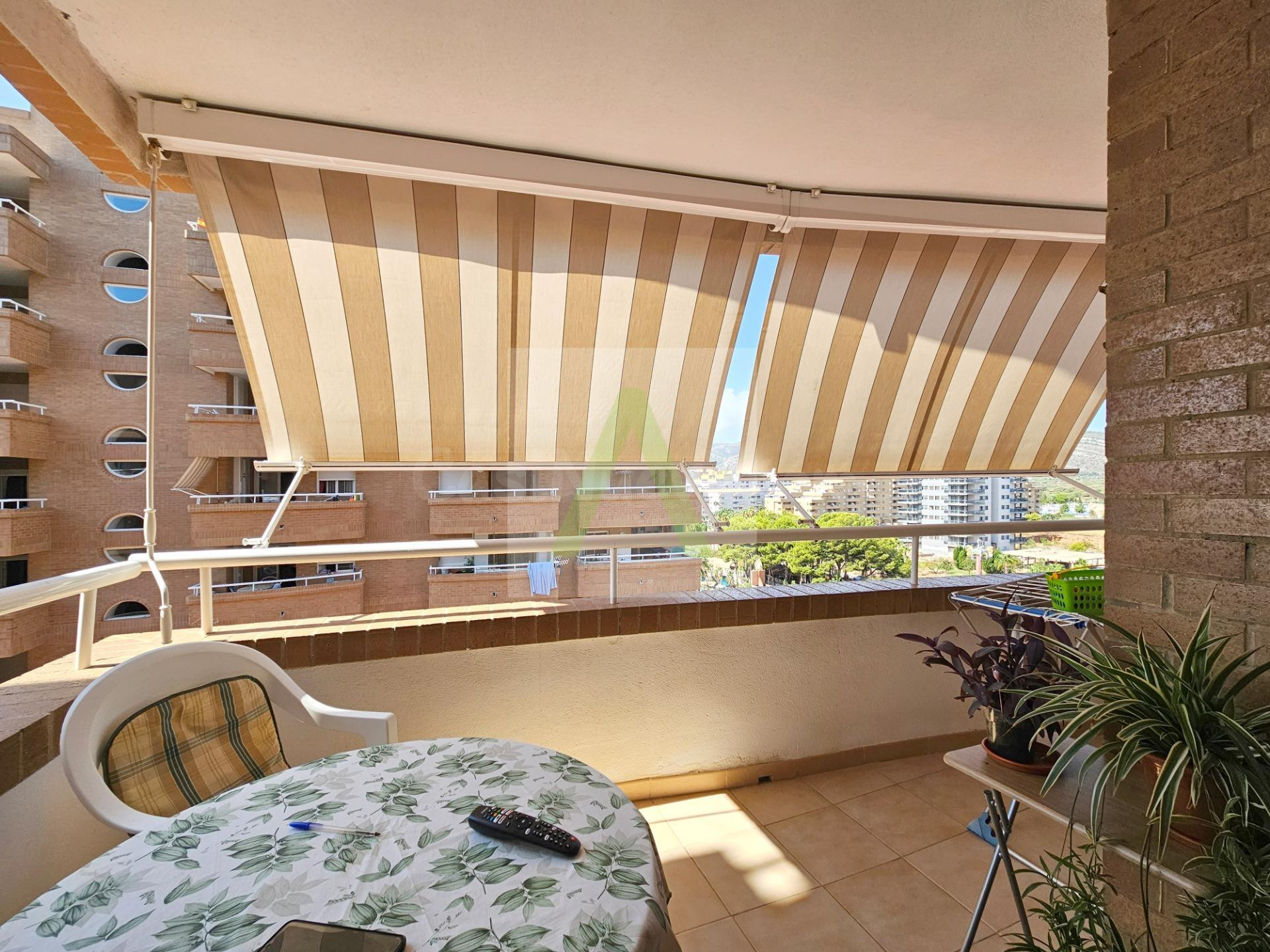Apartamento en primera línea con 2 plazas de Garajes! - foto 3