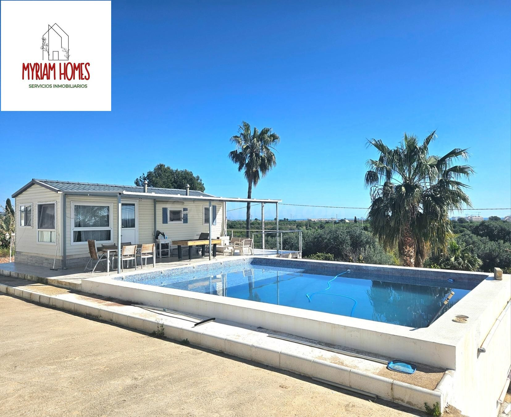 ESPECTACULAR VILLA EN VENTA CON PISCINA Y MOBIL HOME - foto 2